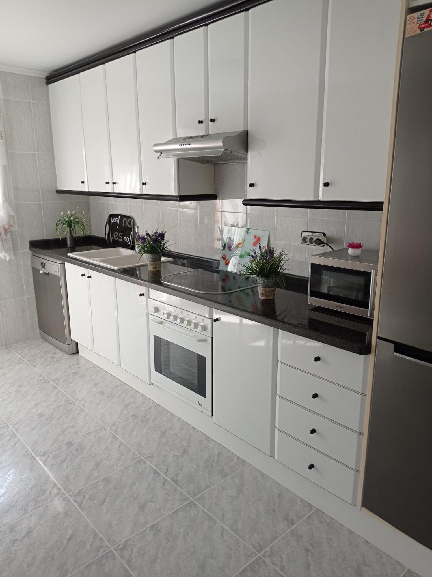 Feriado, Apartamento Con Parking Incluido 셀라 외부 사진
